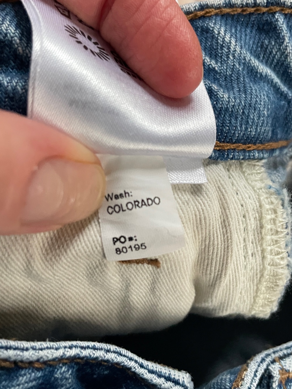 REFORMATION // Cynthia High Rise Straight Jeans size 29 short - Colorado wash - Picture 15 of 16